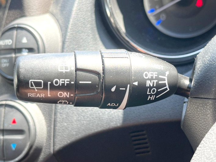 2011 Honda Fit Shuttle Hybrid DAA-GP2 (UW-6a1e4900d00c6)[23]