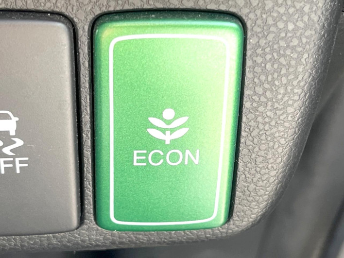 2011 Honda Fit Shuttle Hybrid DAA-GP2 (UW-6a1e4900d00c6)[28]