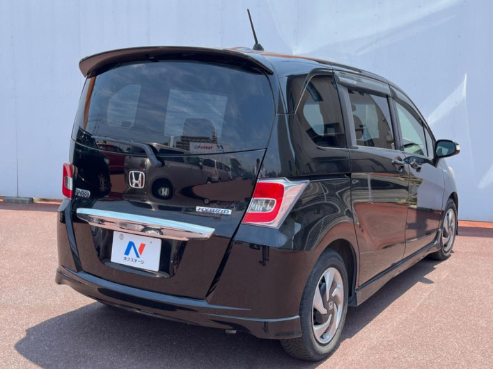 2015 Honda Freed hybrid DAA-GP3 (UW-6a1e4901a043b)[19]