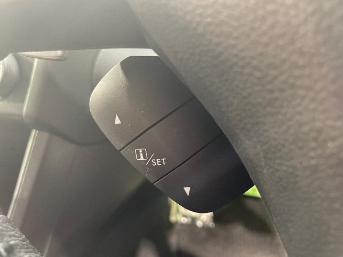 2013 Subaru XV DBA-GP7 (UW-6a1e49036d3a5)[20]