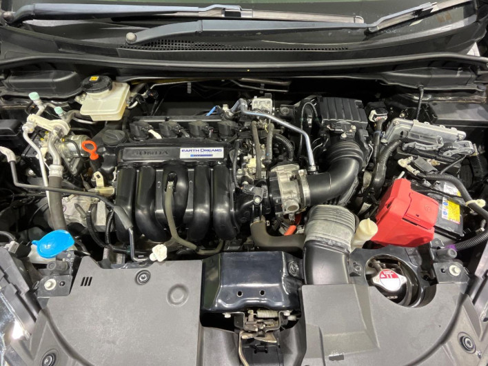 2018 Honda SHUTTLE DAA-GP8 (UW-6a1e49046a637)[6]