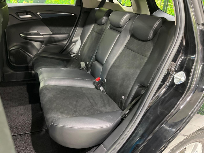 2018 Honda SHUTTLE DAA-GP8 (UW-6a1e49046a637)[14]