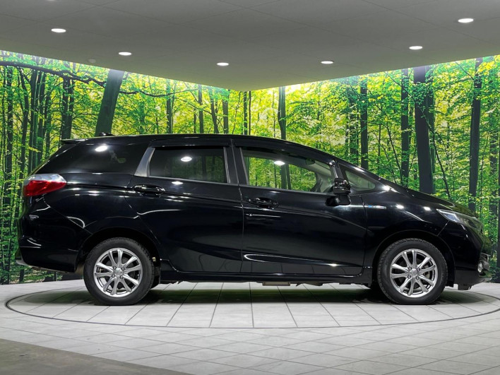 2018 Honda SHUTTLE DAA-GP8 (UW-6a1e49046a637)[22]