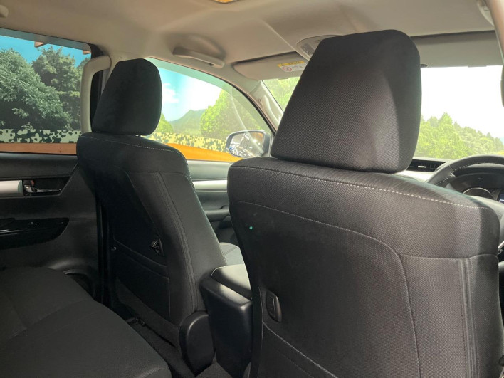2023 Toyota Hilux 3DF-GUN125 (UW-6a1e490c21889)[13]