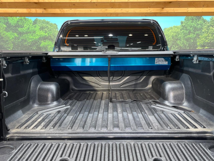 2023 Toyota Hilux 3DF-GUN125 (UW-6a1e490c21889)[12]
