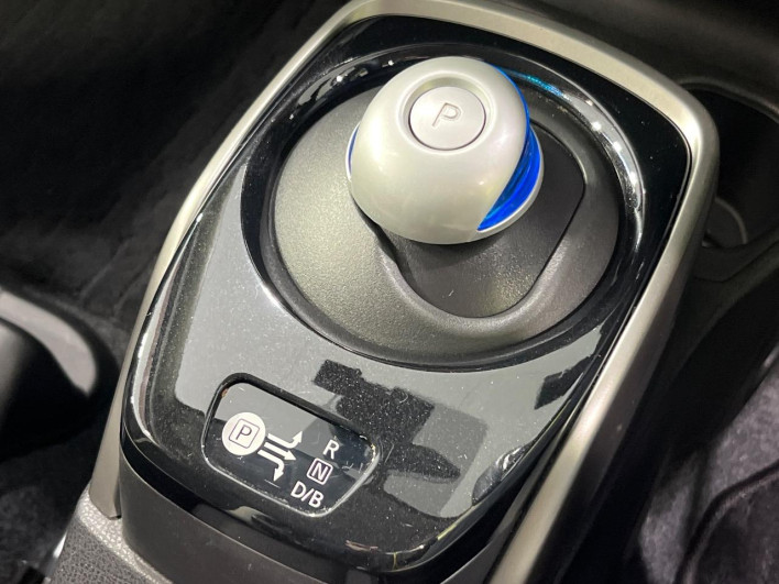 2017 Nissan Note DAA-HE12 (UW-6a1e4914a718b)[26]