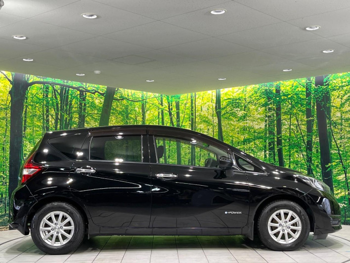 2017 Nissan Note DAA-HE12 (UW-6a1e491512ecc)[18]