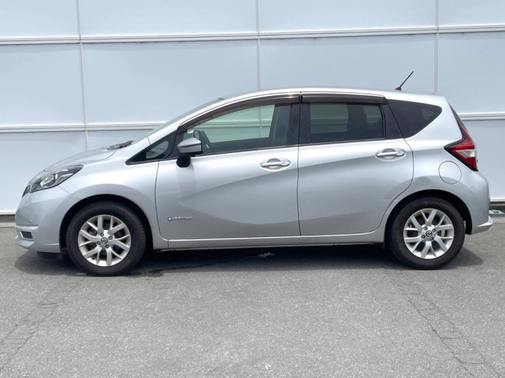 2019 Nissan Note DAA-HE12 (UW-6a1e49180b855)[10]