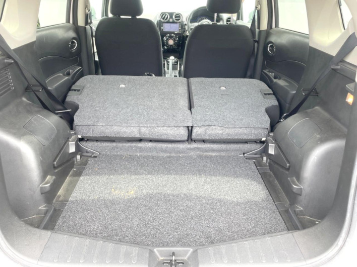 2019 Nissan Note DAA-HE12 (UW-6a1e49180b855)[18]