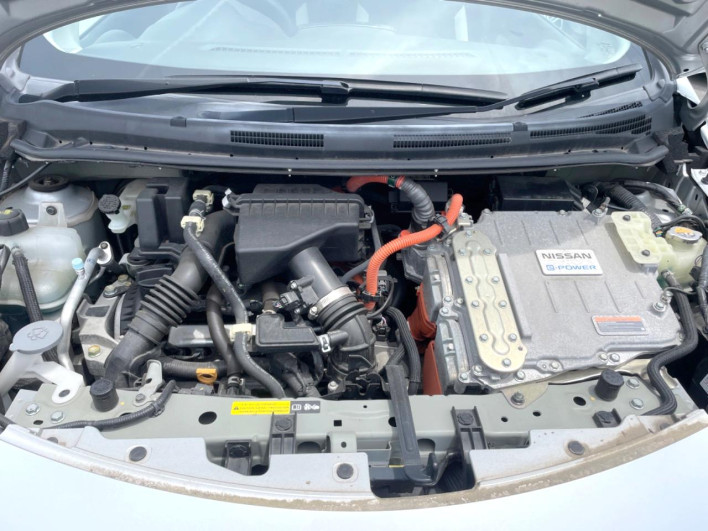 2019 Nissan Note DAA-HE12 (UW-6a1e49180b855)[4]
