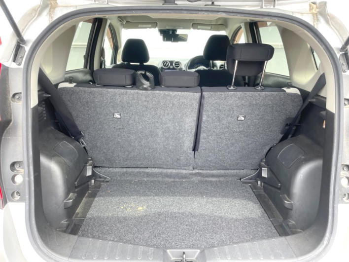 2019 Nissan Note DAA-HE12 (UW-6a1e49180b855)[17]