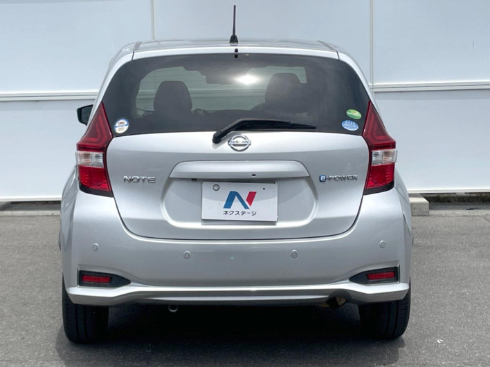 2019 Nissan Note DAA-HE12 (UW-6a1e49180b855)[16]