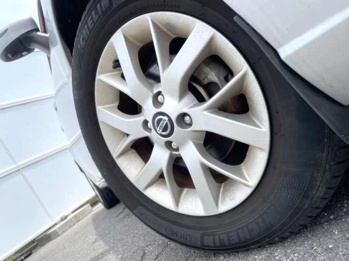 2019 Nissan Note DAA-HE12 (UW-6a1e49180b855)[6]