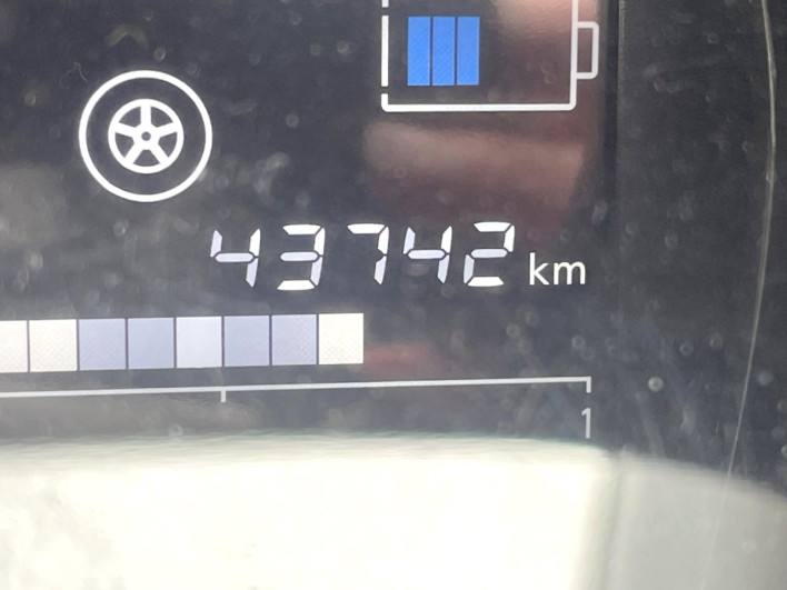 2019 Nissan Note DAA-HE12 (UW-6a1e49180b855)[2]