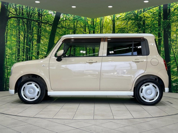 2011 Suzuki ALTO Lapin DBA-HE22S (UW-6a1e49192d597)[13]