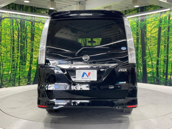 2013 Nissan Serena DAA-HFC26 (UW-6a1e491eedea2)[16]