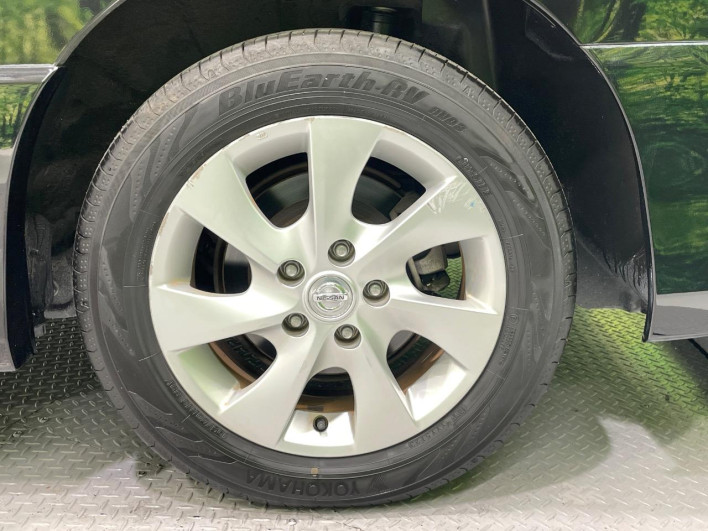 2013 Nissan Serena DAA-HFC26 (UW-6a1e491eedea2)[8]