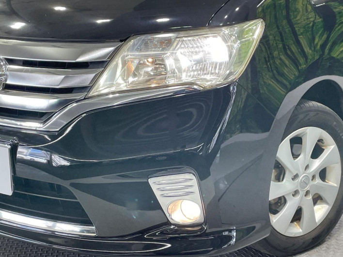 2013 Nissan Serena DAA-HFC26 (UW-6a1e491eedea2)[5]