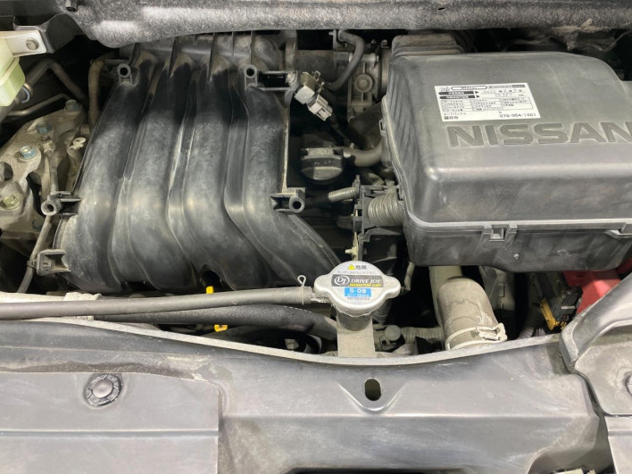 2013 Nissan Serena DAA-HFC26 (UW-6a1e491eedea2)[4]