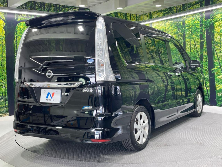 2013 Nissan Serena DAA-HFC26 (UW-6a1e491eedea2)[15]