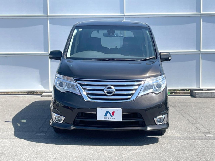 2014 Nissan Serena DAA-HFC26 (UW-6a1e491f65e72)[16]