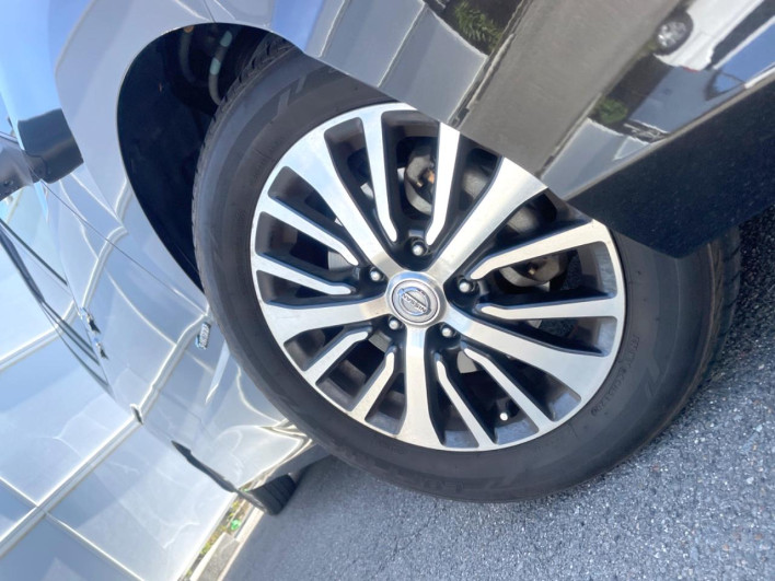 2014 Nissan Serena DAA-HFC26 (UW-6a1e491f65e72)[8]