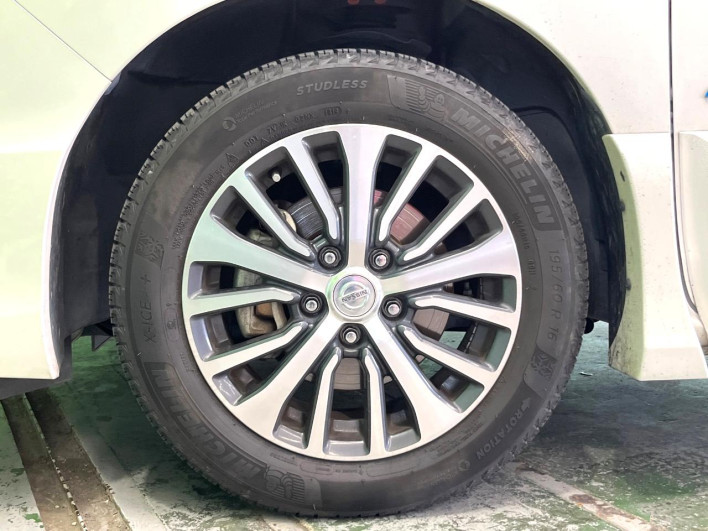 2015 Nissan Serena DAA-HFC26 (UW-6a1e491ff1cb3)[18]
