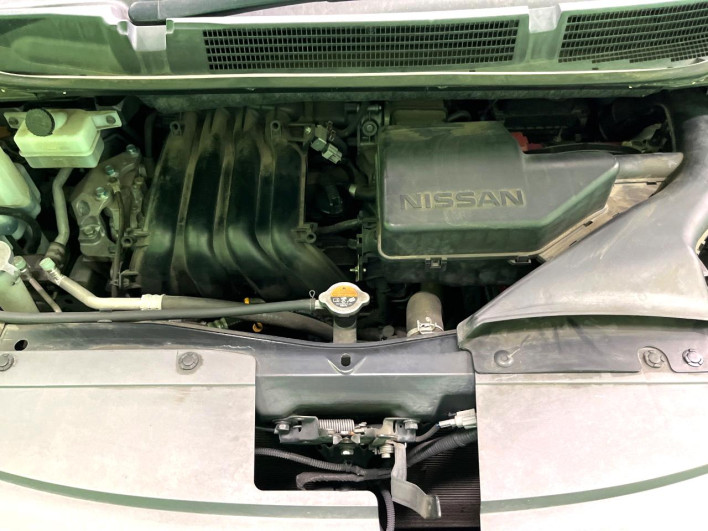 2015 Nissan Serena DAA-HFC26 (UW-6a1e491ff1cb3)[20]