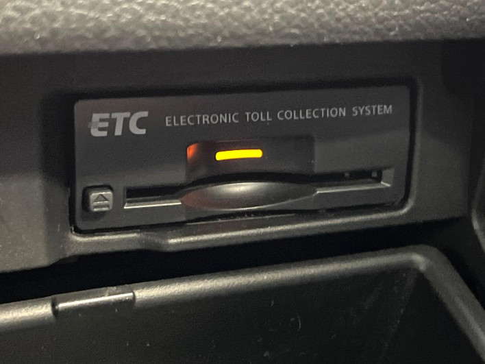 2015 Nissan Serena DAA-HFC26 (UW-6a1e491ff1cb3)[14]