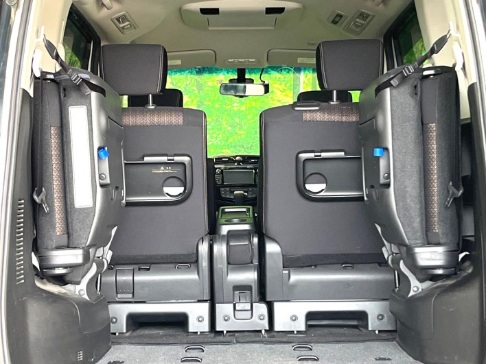 2015 Nissan Serena DAA-HFC26 (UW-6a1e491ff1cb3)[21]