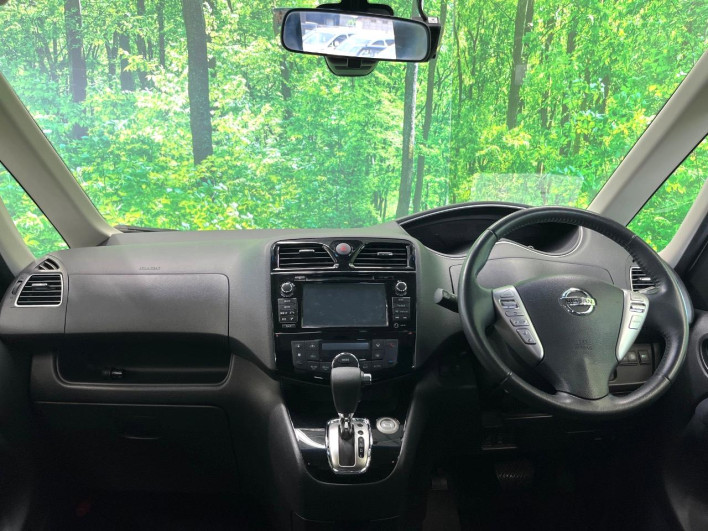 2015 Nissan Serena DAA-HFC26 (UW-6a1e491ff1cb3)[27]