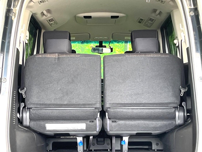 2015 Nissan Serena DAA-HFC26 (UW-6a1e491ff1cb3)[22]