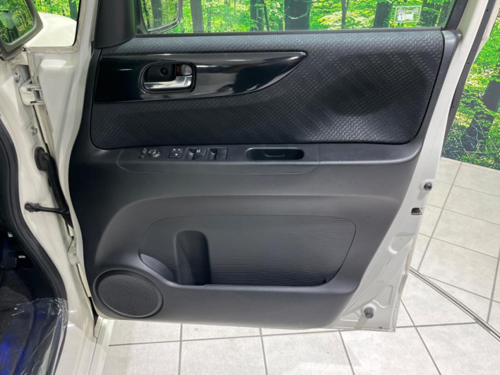 2012 Honda N-BOX CUSTOM DBA-JF1 (UW-6a1e4932dcb53)[23]