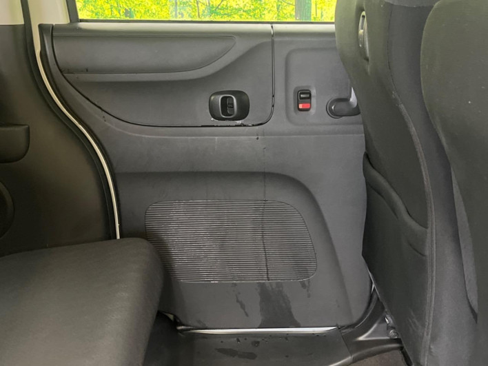 2013 Honda N-BOX CUSTOM DBA-JF1 (UW-6a1e4933597fa)[23]