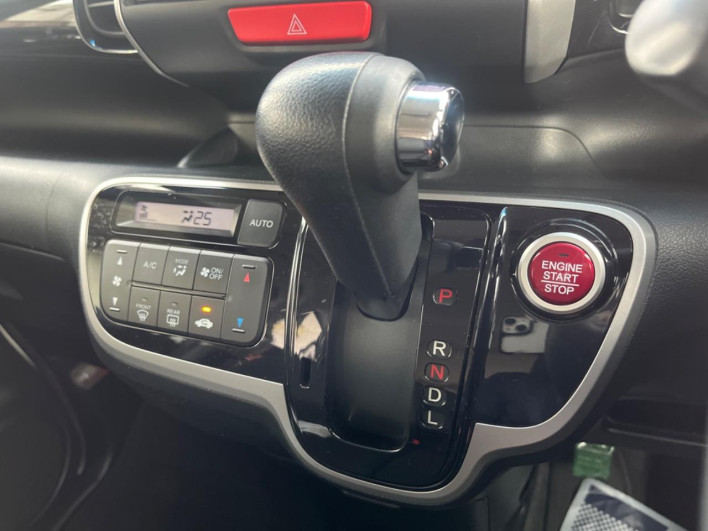 2013 Honda N-BOX CUSTOM DBA-JF1 (UW-6a1e4933597fa)[9]
