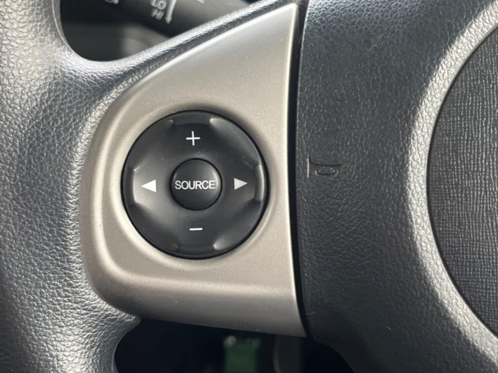 2013 Honda N-BOX CUSTOM DBA-JF1 (UW-6a1e4933597fa)[12]