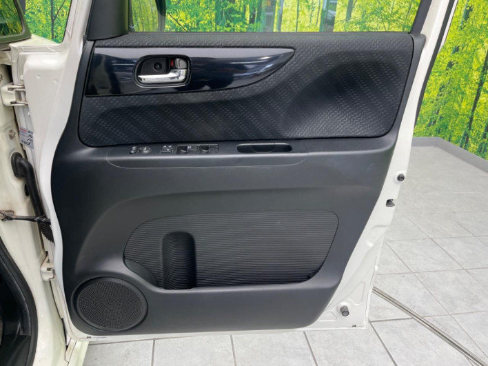 2014 Honda N-BOX CUSTOM DBA-JF1 (UW-6a1e49350b2ce)[21]