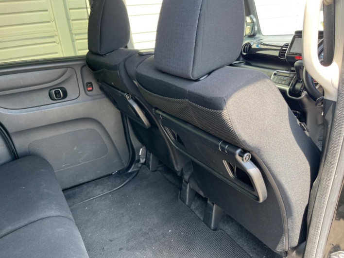 2016 Honda N-BOX CUSTOM DBA-JF1 (UW-6a1e4935ba326)[20]