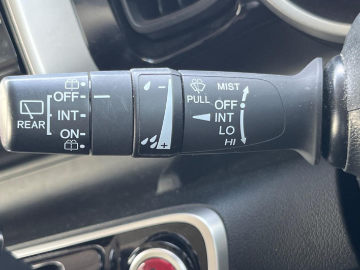 2016 Honda N-BOX CUSTOM DBA-JF1 (UW-6a1e4935ba326)[28]