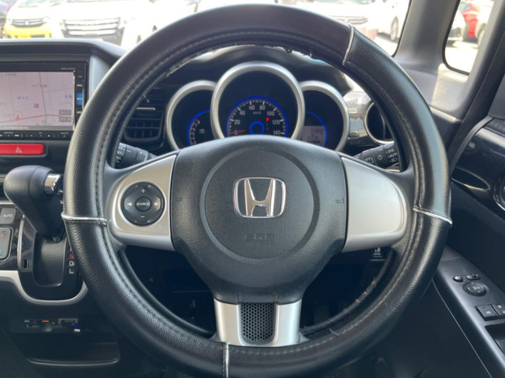 2016 Honda N-BOX CUSTOM DBA-JF1 (UW-6a1e4935ba326)[26]
