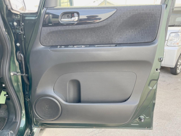 2016 Honda N-BOX CUSTOM DBA-JF2 (UW-6a1e4939be892)[20]