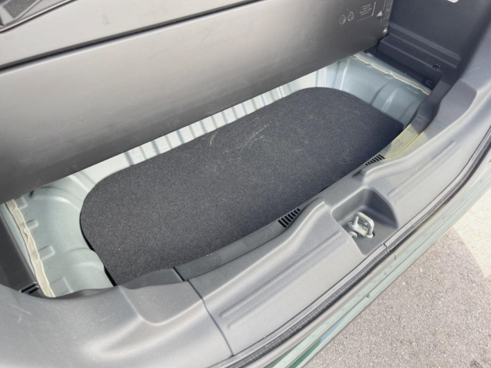 2016 Honda N-BOX CUSTOM DBA-JF2 (UW-6a1e4939be892)[8]