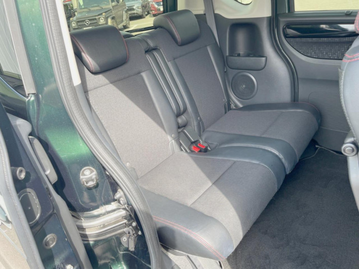 2016 Honda N-BOX CUSTOM DBA-JF2 (UW-6a1e4939be892)[24]