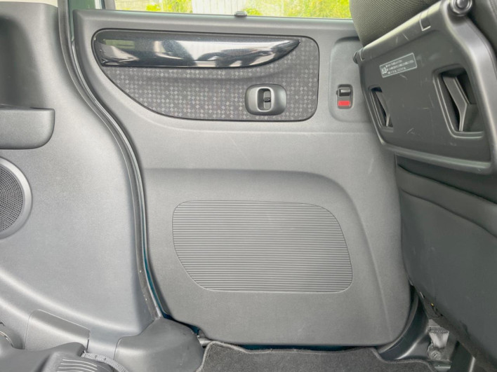 2016 Honda N-BOX CUSTOM DBA-JF2 (UW-6a1e4939be892)[22]