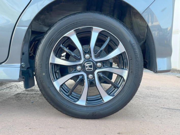 2018 Honda N-BOX CUSTOM DBA-JF3 (UW-6a1e493b337a8)[6]
