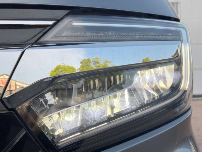 2018 Honda N-BOX CUSTOM DBA-JF3 (UW-6a1e493b337a8)[14]
