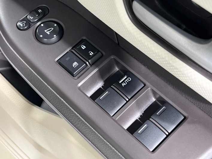 2019 Honda N-BOX 6BA-JF3 (UW-6a1e493c8a5ed)[22]