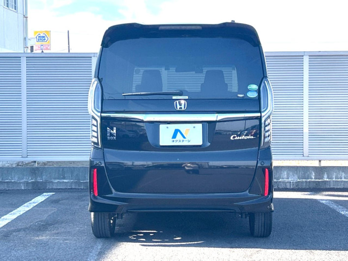 2020 Honda N-BOX CUSTOM 6BA-JF3 (UW-6a1e493d3621a)[21]