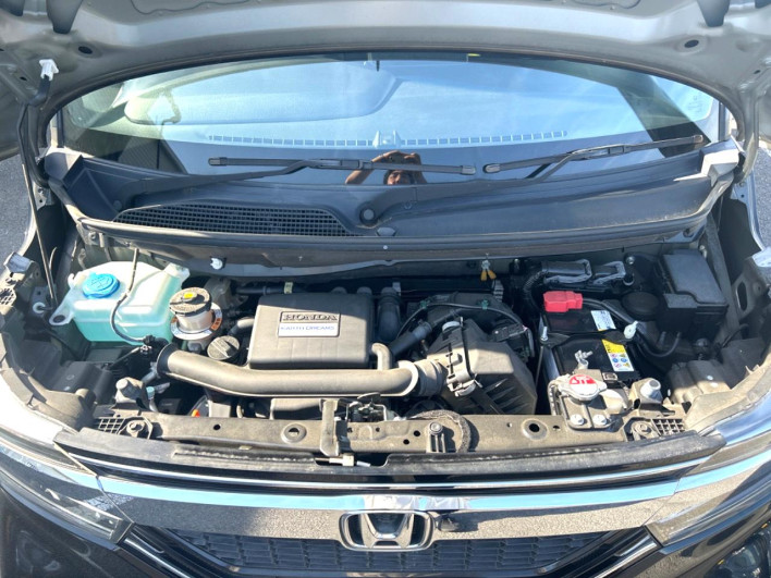 2020 Honda N-BOX CUSTOM 6BA-JF3 (UW-6a1e493d3621a)[8]