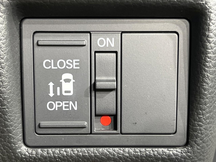 2021 Honda N-BOX CUSTOM 6BA-JF3 (UW-6a1e4942c5069)[23]